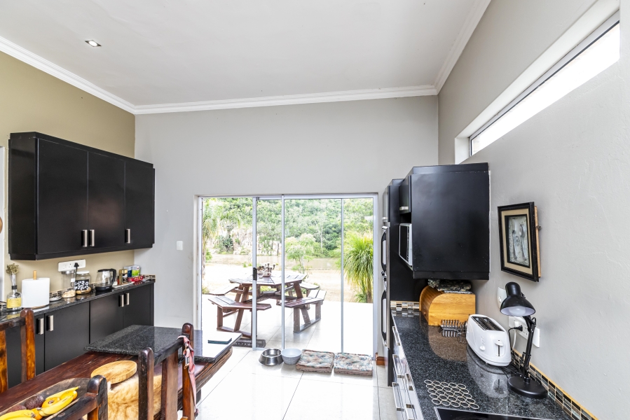 6 Bedroom Property for Sale in Dorchester Heights Eastern Cape